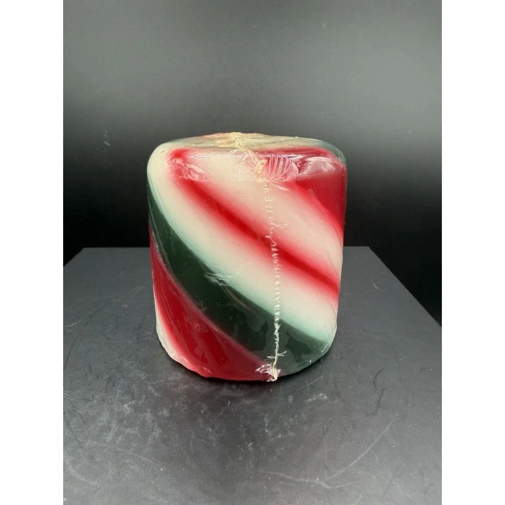 🎄🕯️ J&S Candles Striped 3